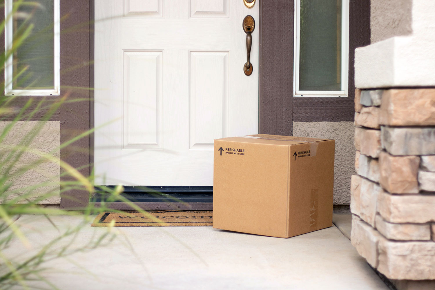 13 Ways To Stop Porch Pirates From Stealing Your Packages 2452